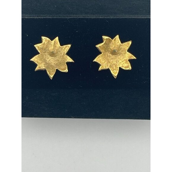 Pair 1" Pierced Earrings Red  Petals Gold Tone Accent - Picture 3 of 7